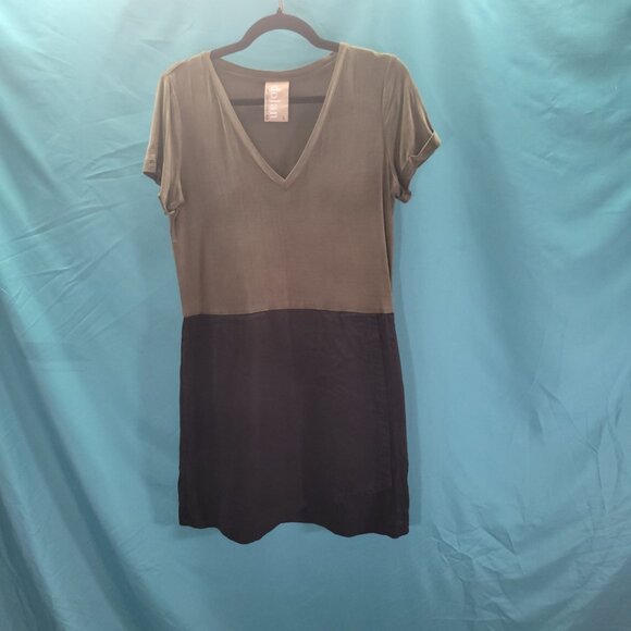Dolan Left Coast Collection Two-Tone V-Neck Dress S - Picture 1 of 12